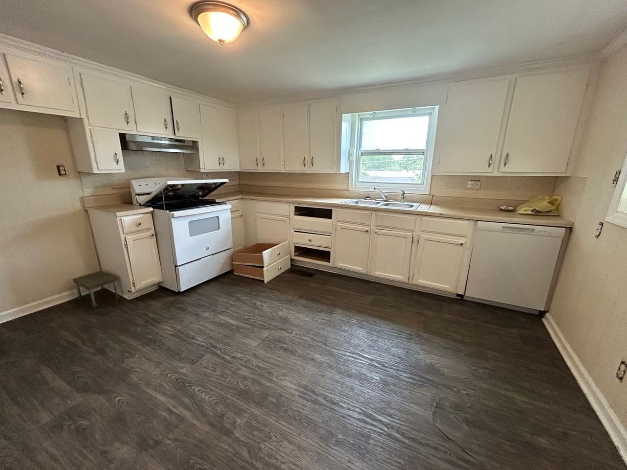 106 Whaley St - Photo 3 of 13