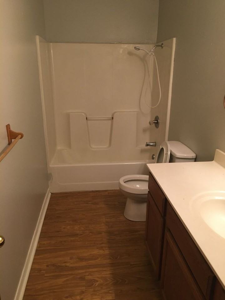 432 S Buchanan Ave - Photo 3 of 6