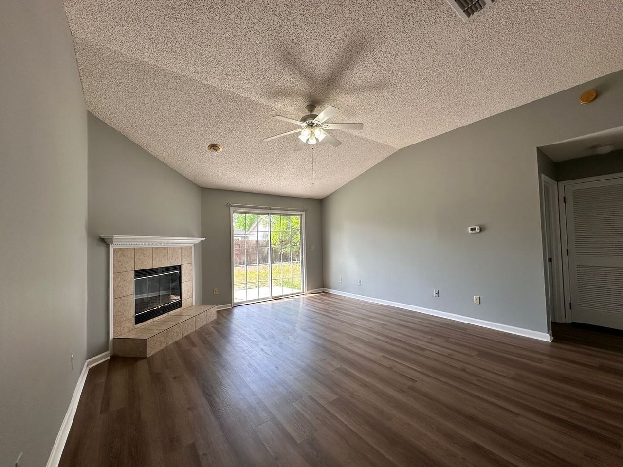 13012 Staffordshire Dr S - Photo 2 of 14