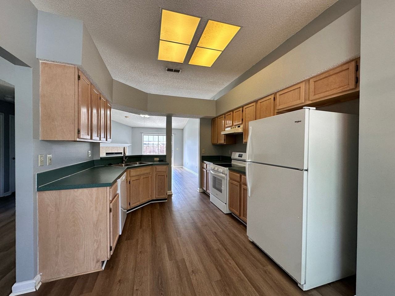 13012 Staffordshire Dr S - Photo 4 of 14