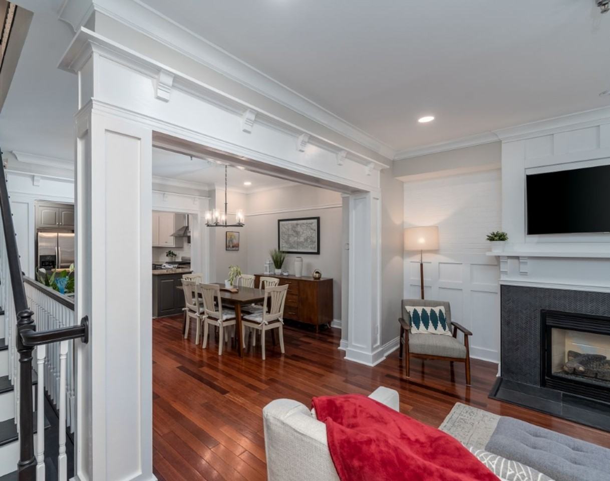 1009 S Decker Ave - Photo 3 of 30