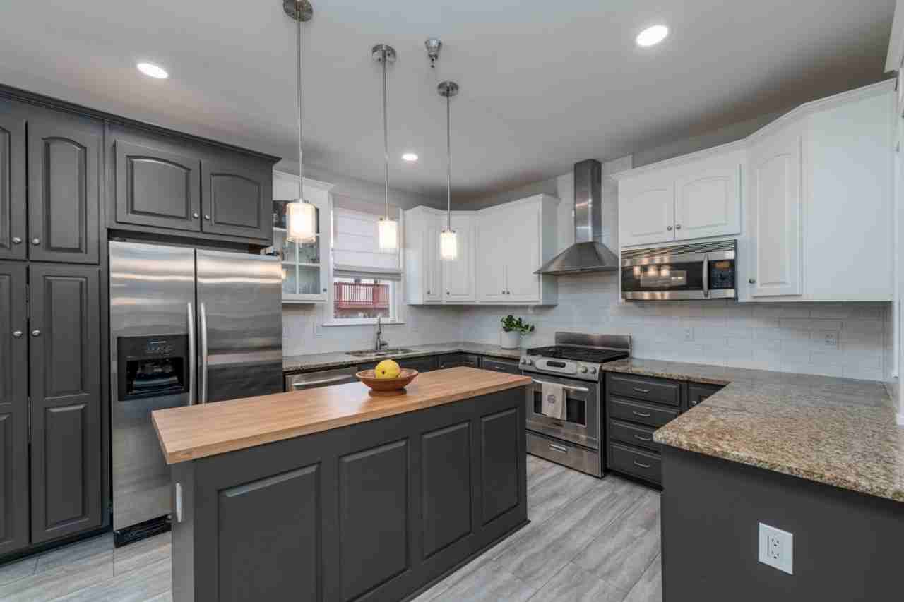 1009 S Decker Ave - Photo 7 of 30