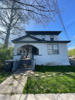 featured image of 809 W Cedar St