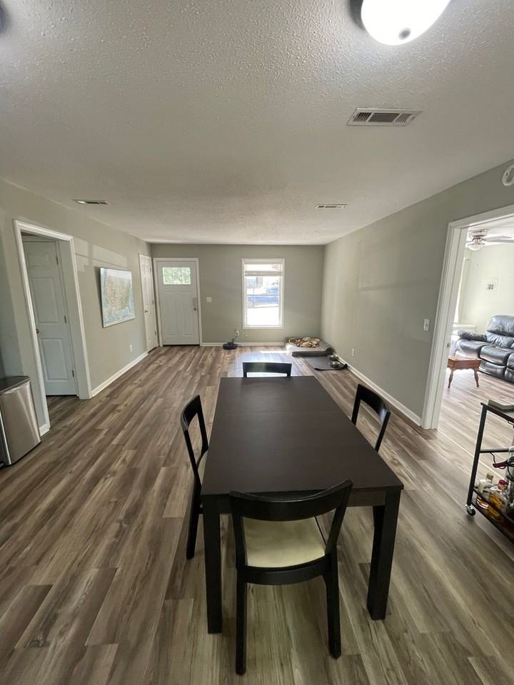 124 Bonnie Dr - Photo 3 of 13