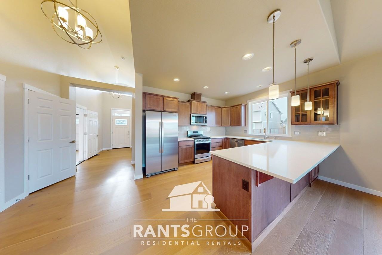 9728 Brayden Ct Se - Photo 5 of 22