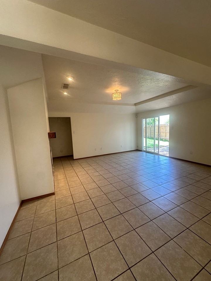 120 Mollie Cir - Photo 2 of 21