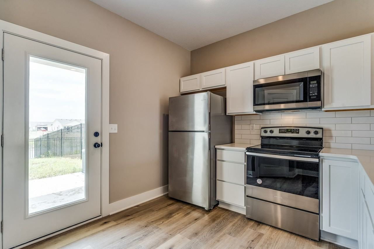 4424 N Sandplum St - Photo 4 of 11