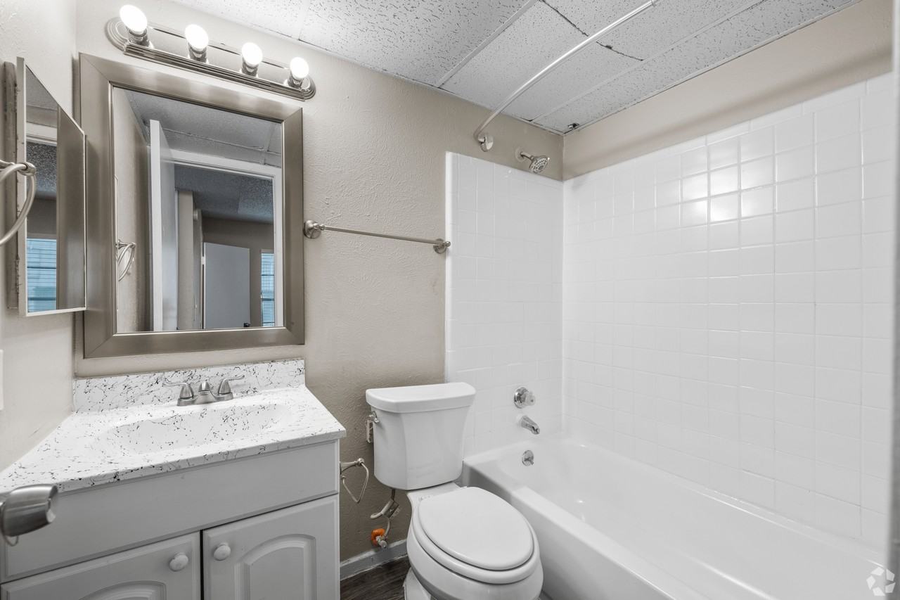 Caden - Photo 3 of 13