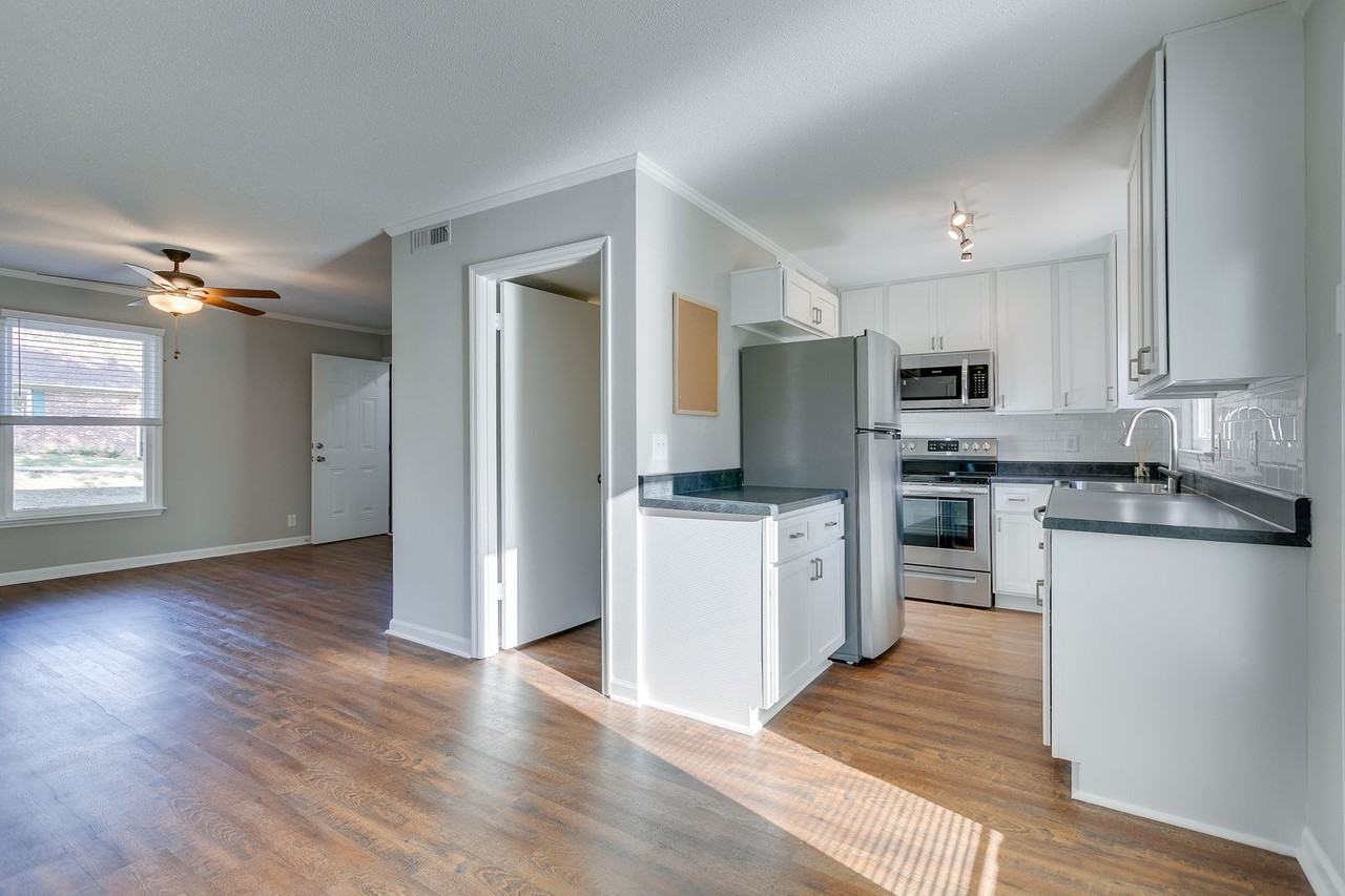 1023 Chickasaw Trl - Photo 4 of 27