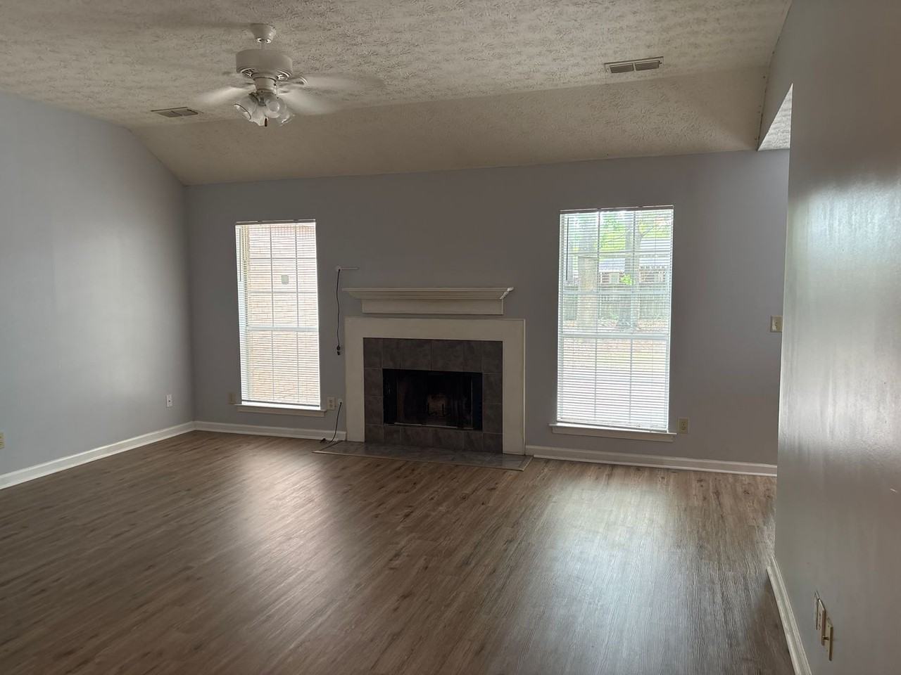 6532 Juniper Tree Ln - Photo 3 of 25