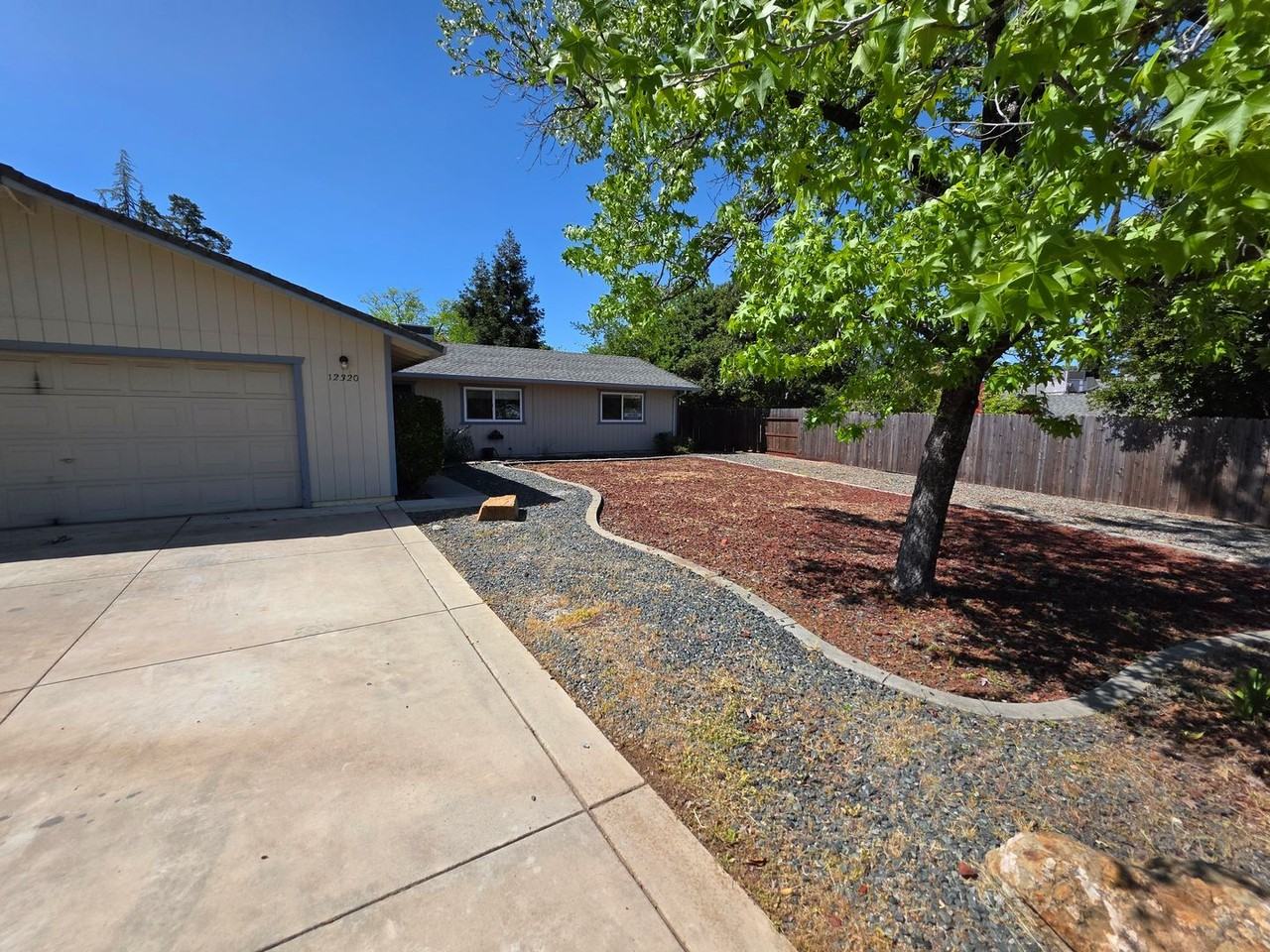 12320 Krista Ln - Photo 2 of 36