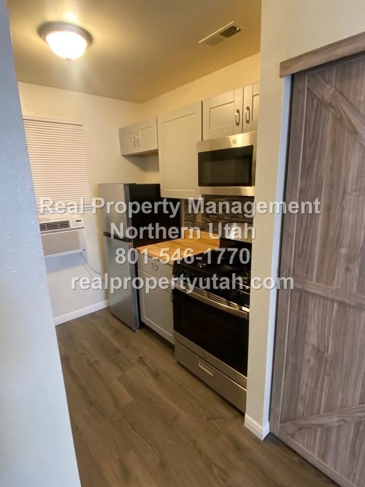 5614 South Meadow Lane #205 - Photo 5 of 12