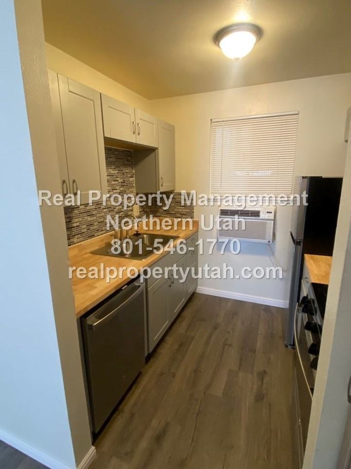 5614 South Meadow Lane #205 - Photo 3 of 12