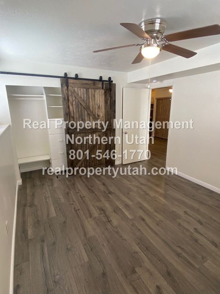 5614 South Meadow Lane #205 - Photo 7 of 12