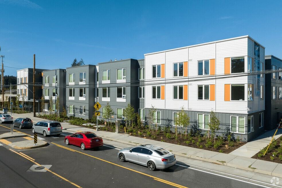 Canopy at Powell Apartments - Photo 6 of 37