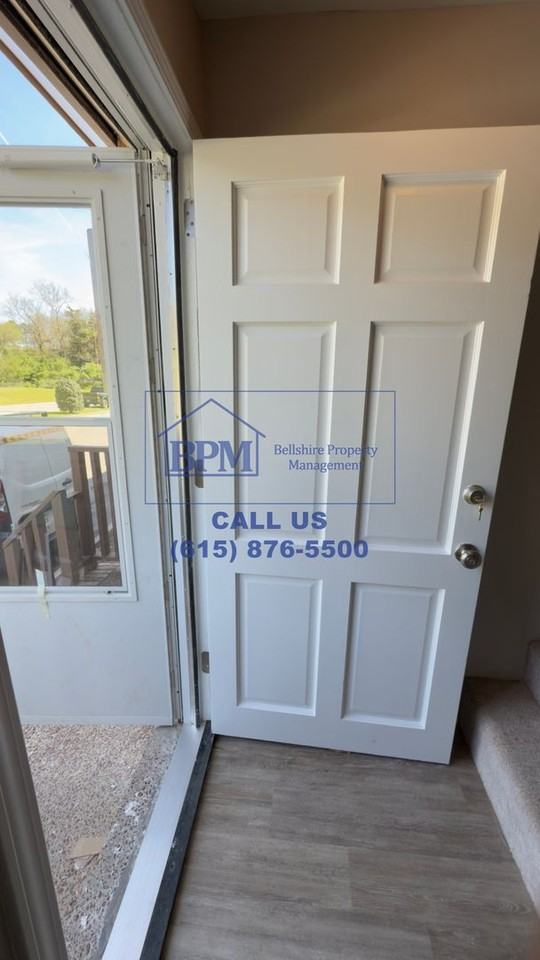 1051 Harold Dr - Photo 3 of 25