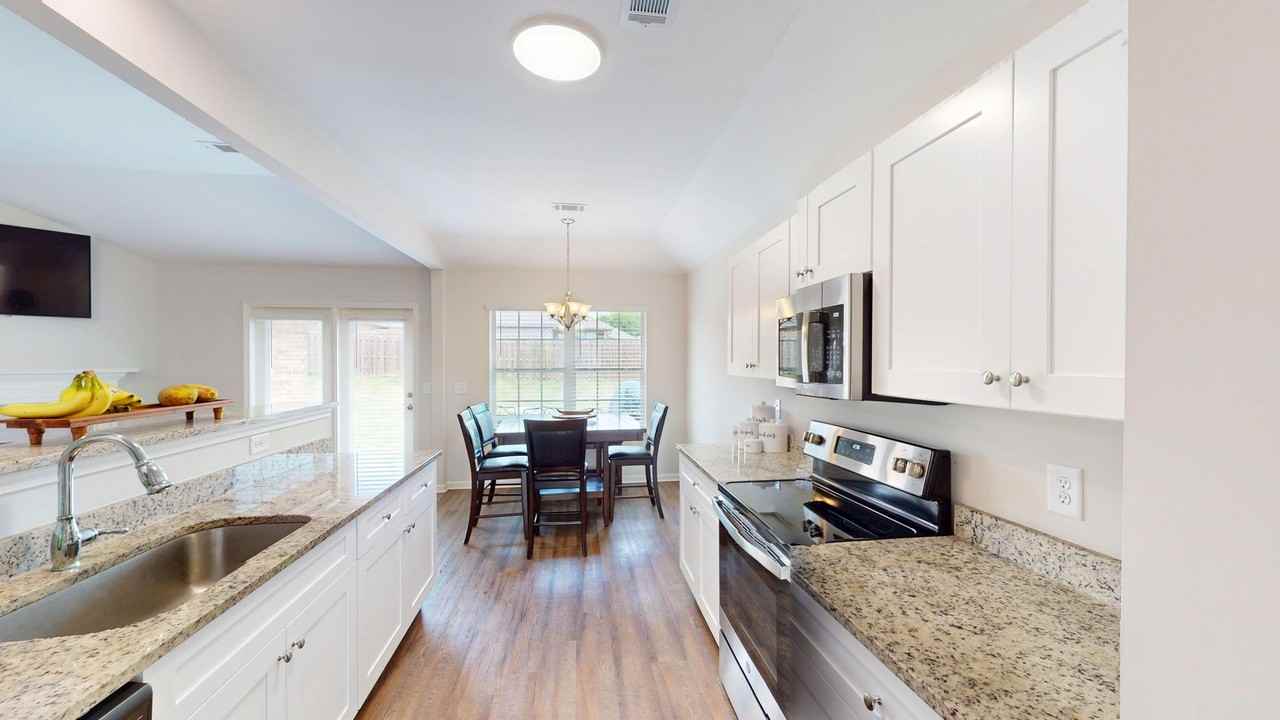 216 Dawsons Mill Way - Photo 4 of 27