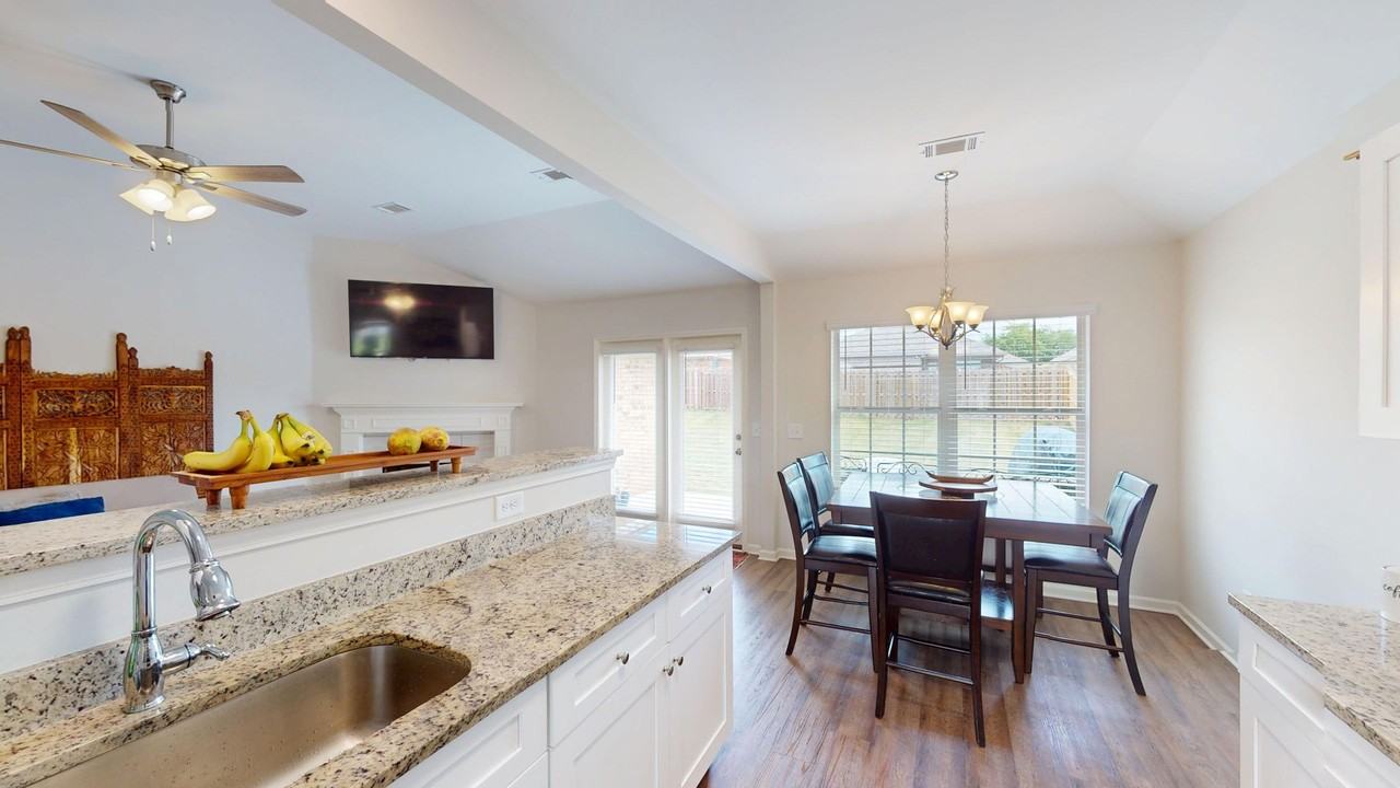 216 Dawsons Mill Way - Photo 5 of 27