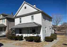 featured image of 1502 W Locust St
