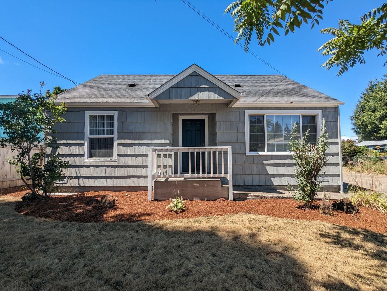 216 S 52nd Pl - Photo 2 of 26