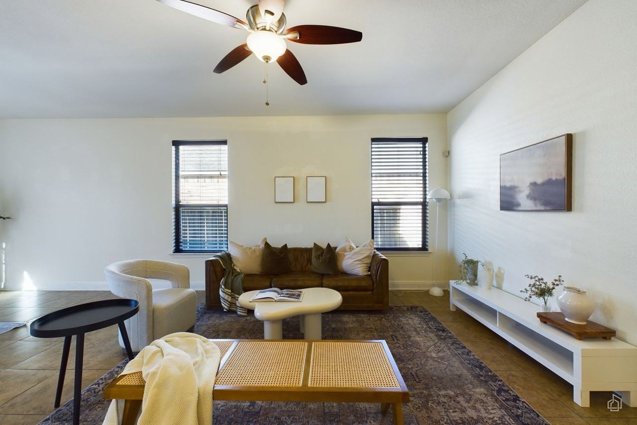 12013 Oaklynn Ct - Photo 3 of 19