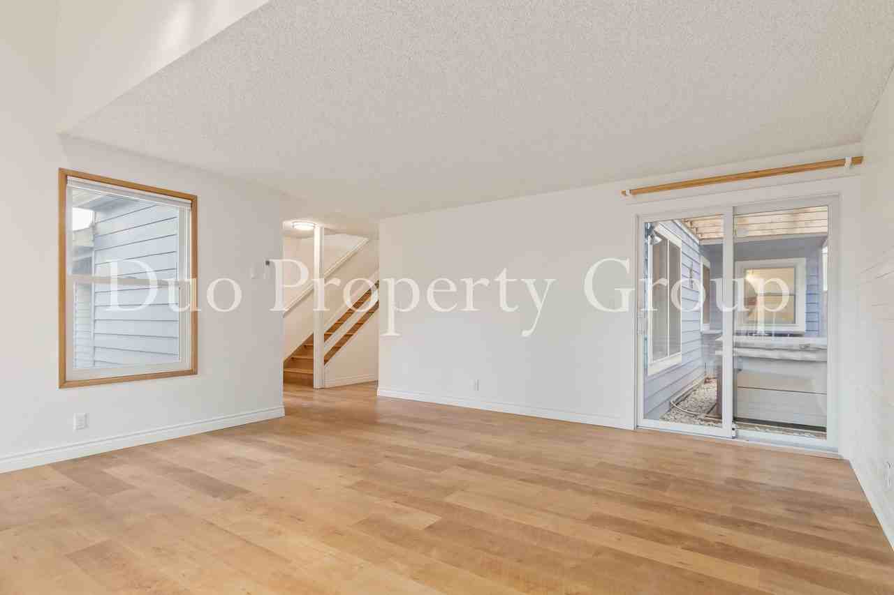 2286 Corinthian Ct - Photo 6 of 36