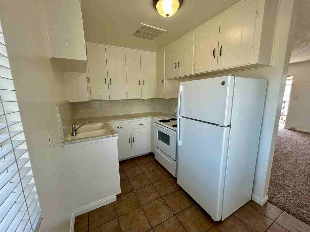 4444 Menlo Ave #4 - Photo 3 of 7