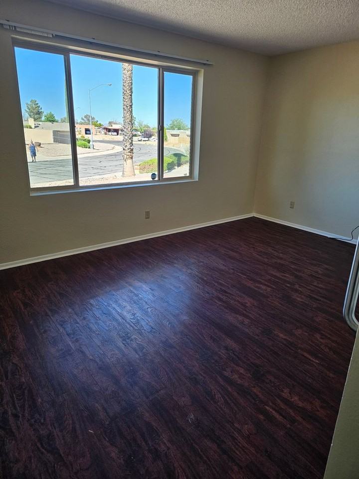 4800 Via Viento - Photo 3 of 25