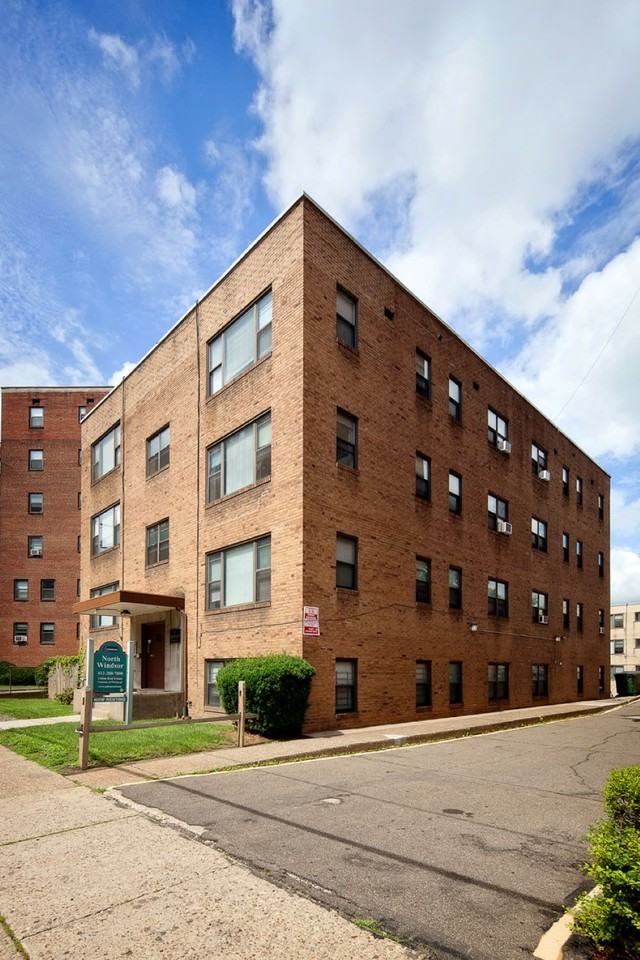 North Windsor Apartments - Photo 3 of 4