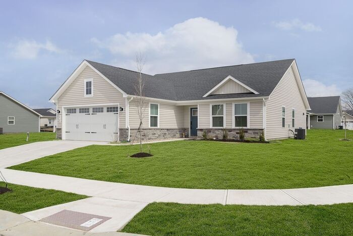 2703 Sand Hollow Dr - Photo 2 of 24