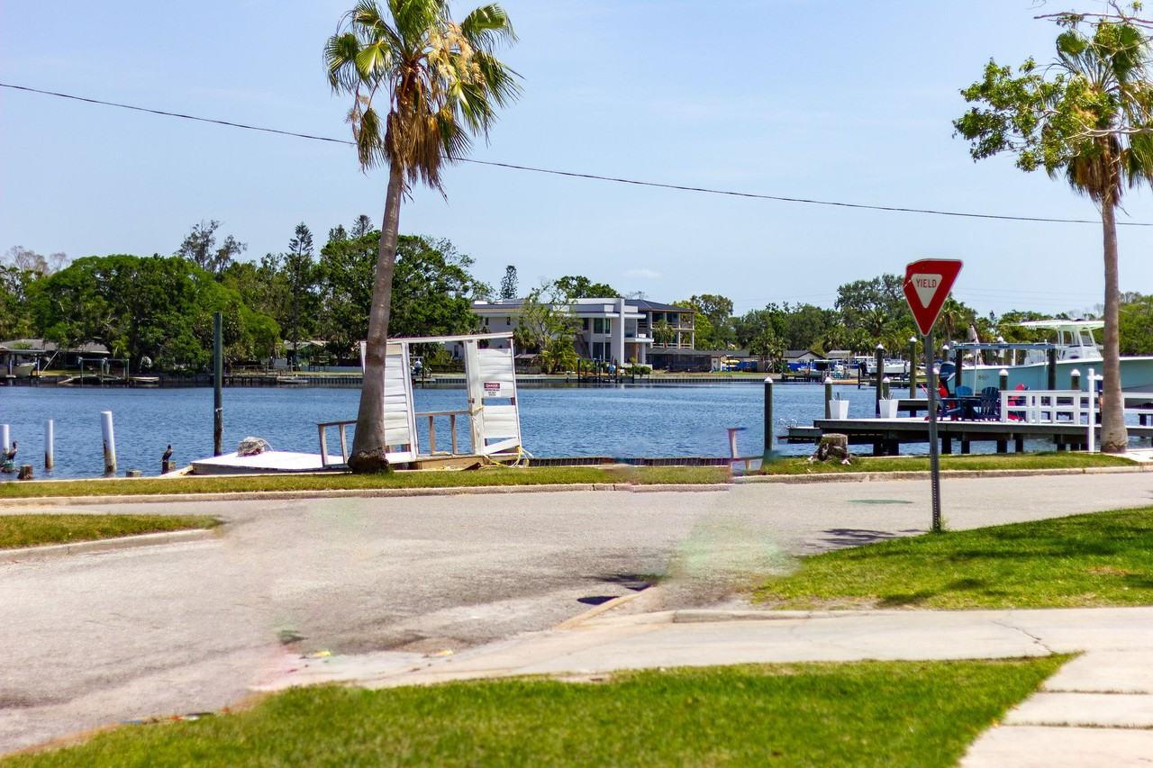 417 41st Ave S #2 - Photo 3 of 11