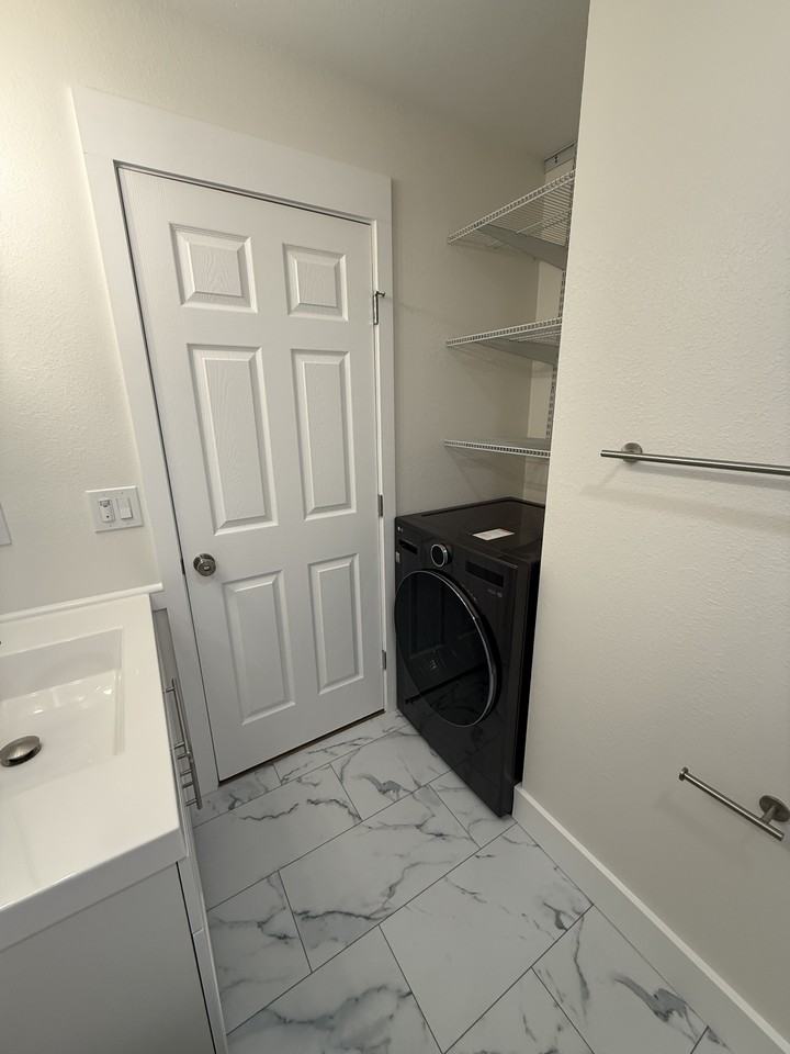 806 N Jackson St #NA - Photo 6 of 11