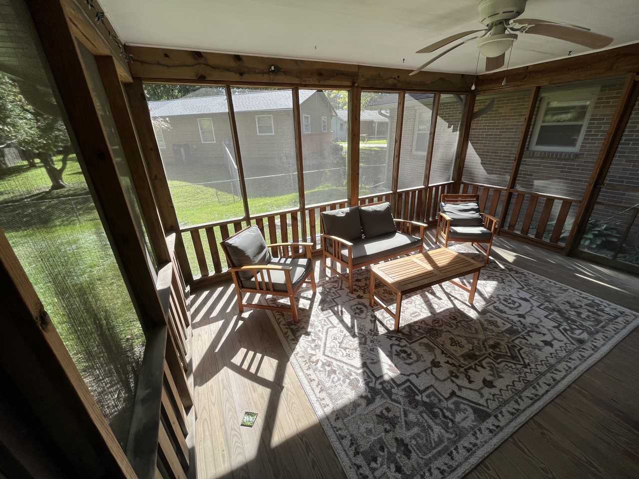 1916 Mcdonald Dr #NA - Photo 3 of 37