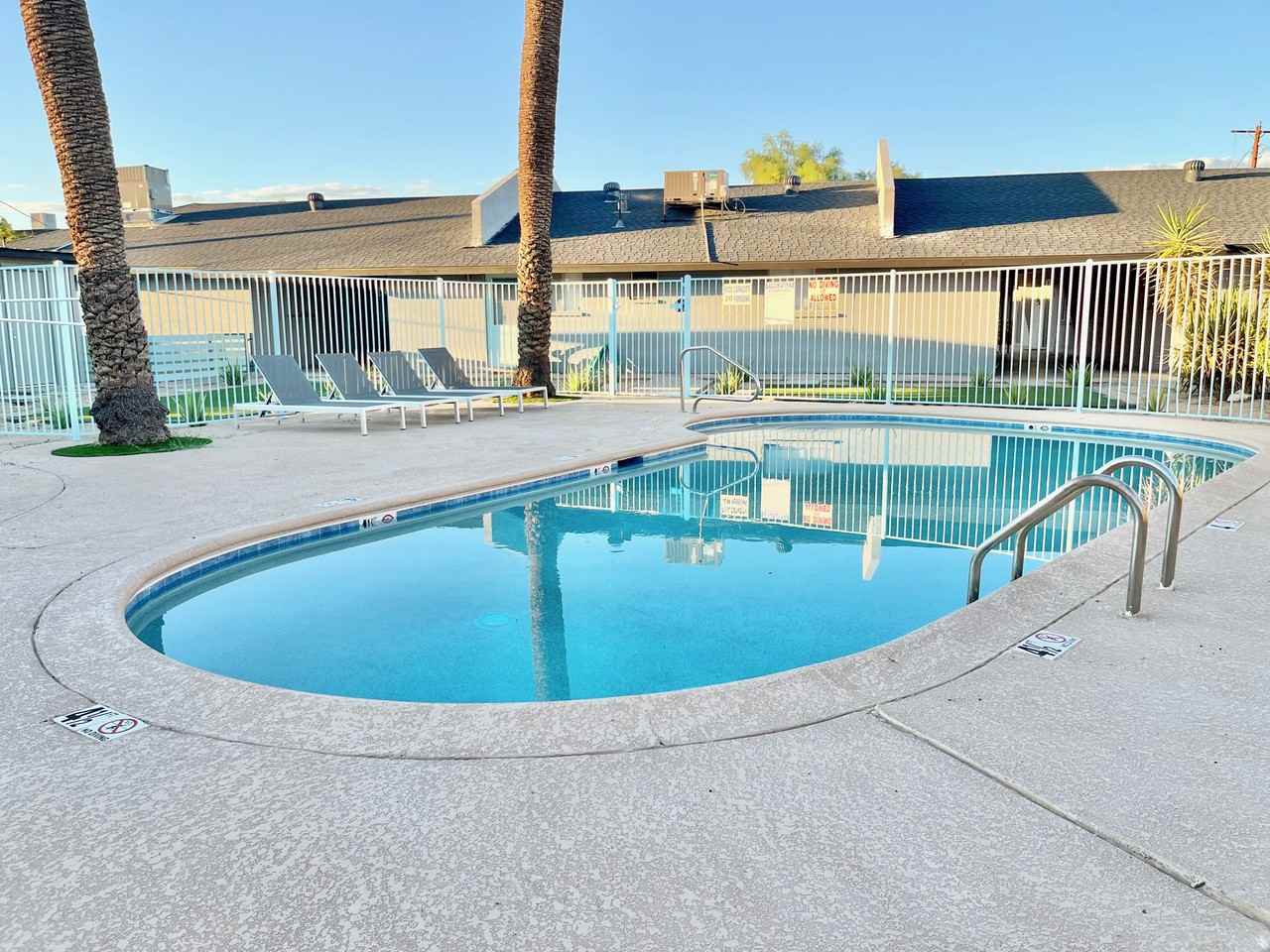 2025 E Turney Ave #4W - Photo 3 of 34