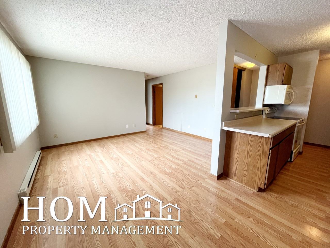121 W Lind St #2 - Photo 5 of 10