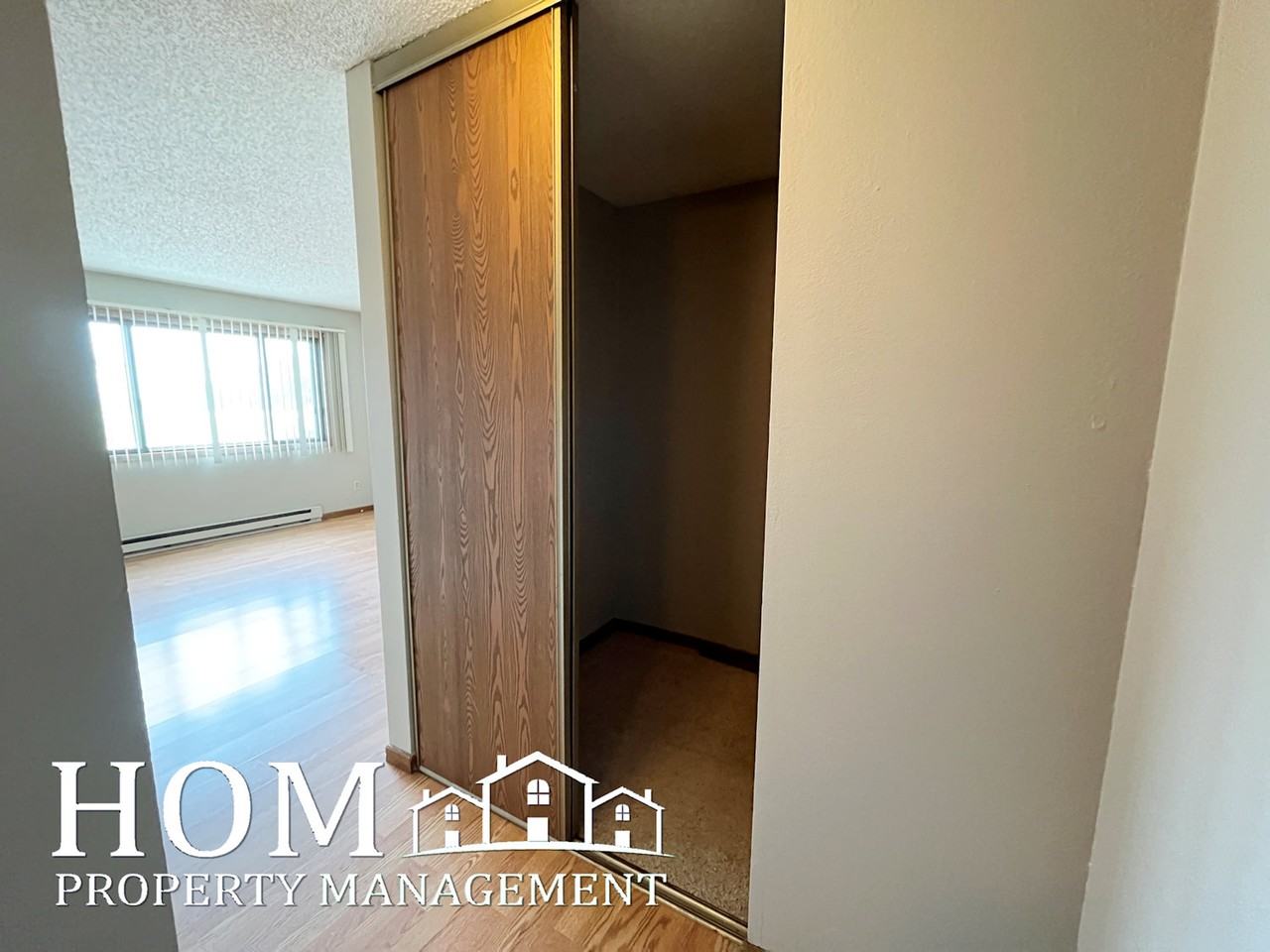 121 W Lind St #2 - Photo 7 of 10