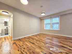 656 W Wrightwood Ave #203 - Photo 1 of 1