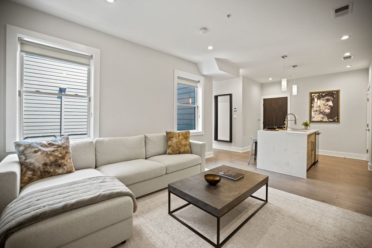 1720 New Jersey Ave Nw #402 - Photo 4 of 16