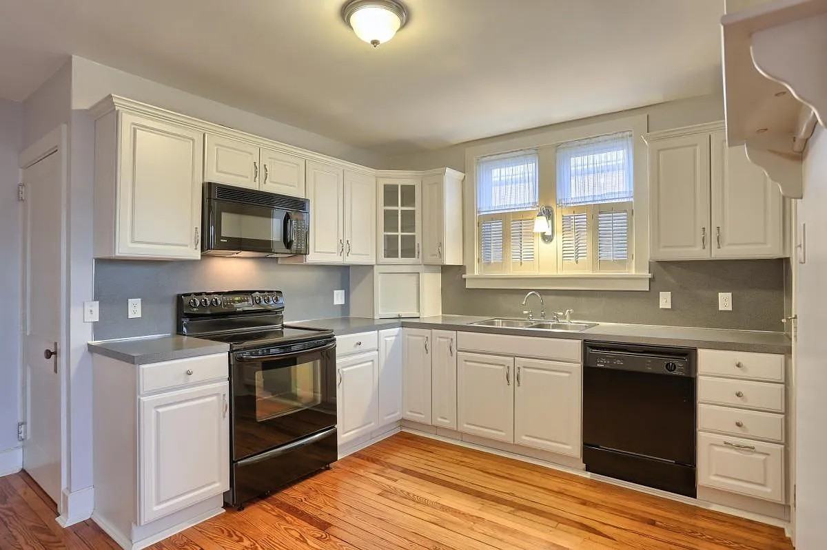 145 W Areba Ave #NA - Photo 3 of 7