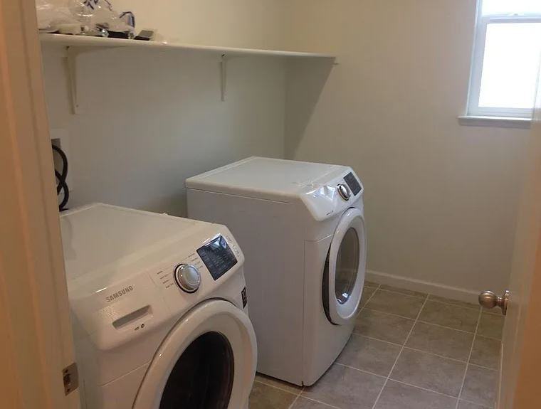 1530 Neleigh Pl #1 - Photo 4 of 8