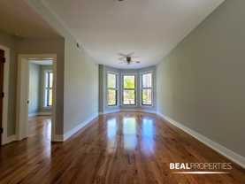 633 W Oakdale Ave #1-3 - Photo 1 of 1