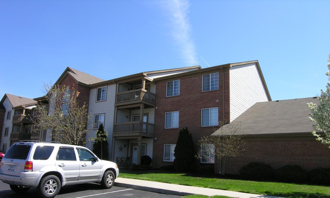 8921 Hunters Creek Dr #207 - Photo 4 of 17