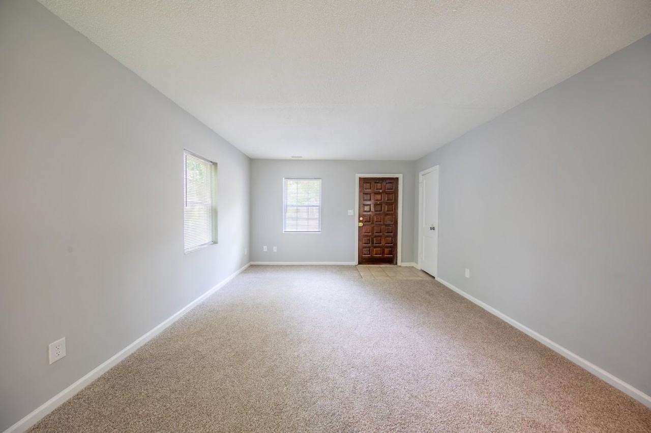 1128 Wilkins Dr #1 - Photo 5 of 15