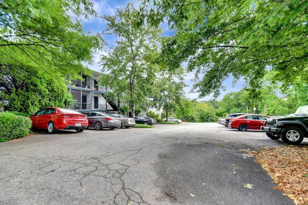 The Bluffs on Finley St. - Photo 3 of 14