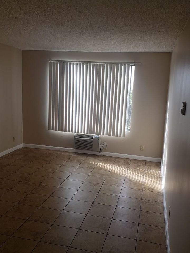 Woodbridge Village Apartments - Photo 3 of 23