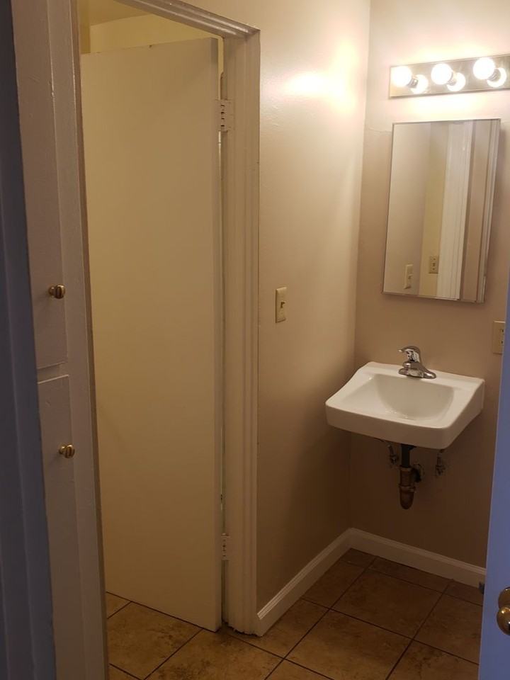 Woodbridge Village Apartments - Photo 6 of 23