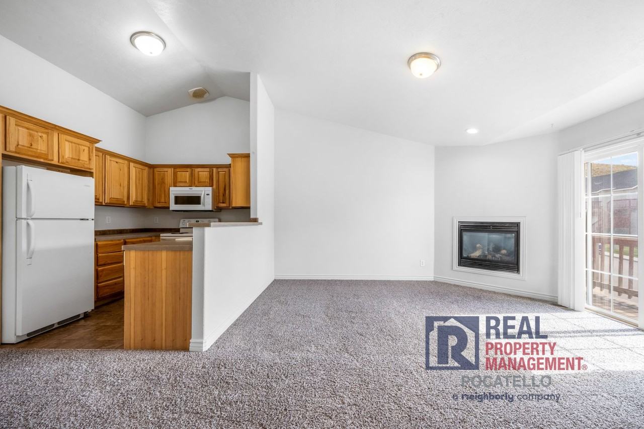 295 La Valle Strada - Photo 7 of 16