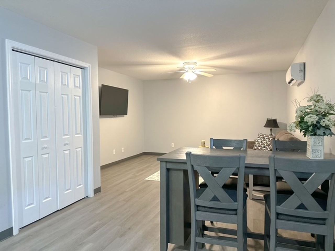 604 N Main St #8 - Photo 2 of 11