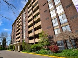 featured image of 530 N Main St