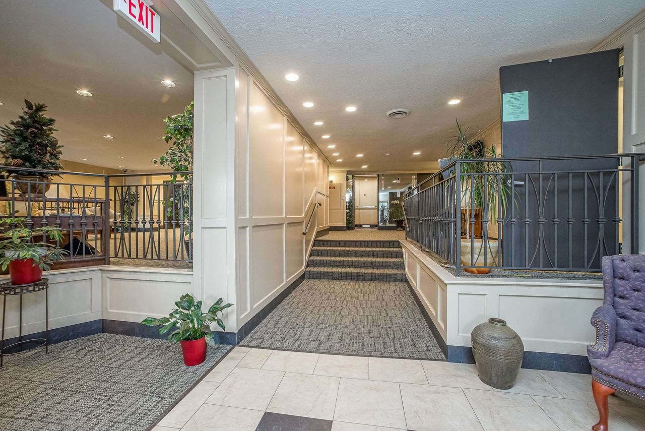 530 N Main Street - Photo 2 of 27